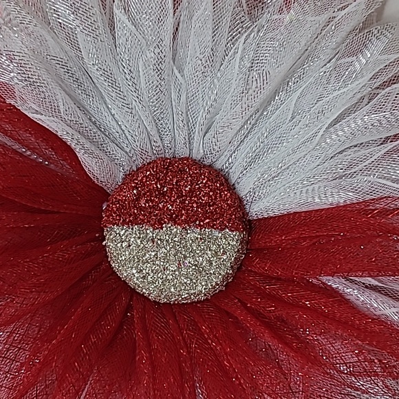 Hand made Wreath - Picture 3 of 3